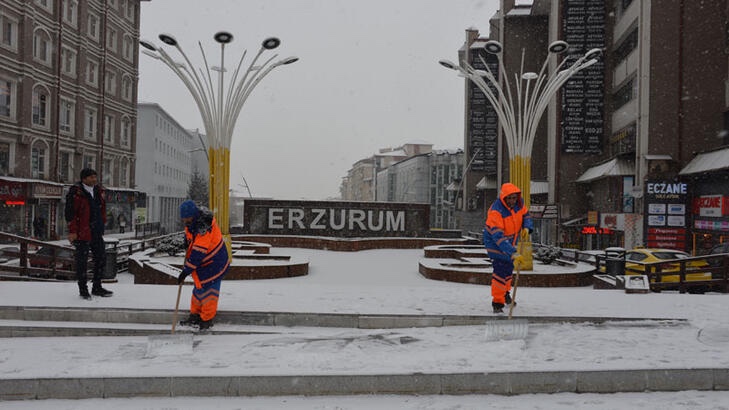 Erzurum’a nihayet kar yağdı