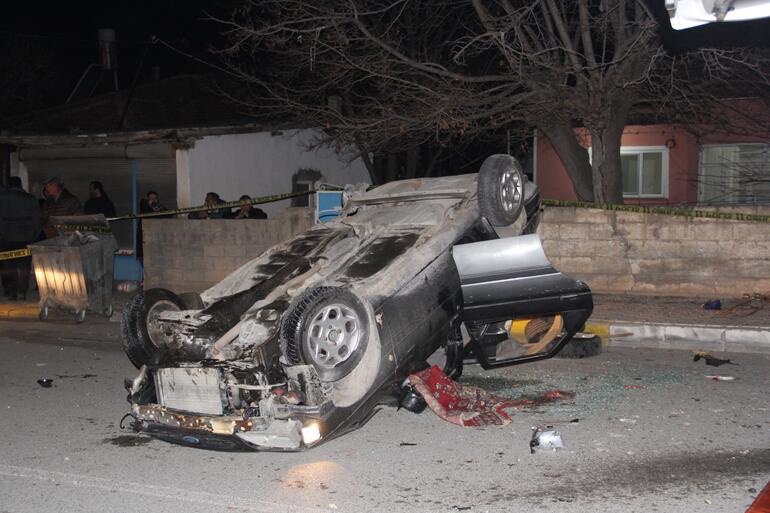 Erzincan’da trafik kazası 1 ölü 2 yaralı var