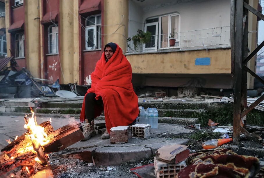 Dünyanın en ölümcül deprem felaketi.Türkiye ve Suriye’de ölü sayısı 9.600’ü aştı.