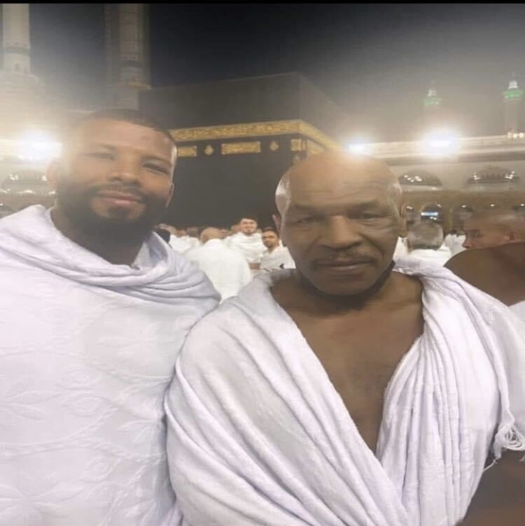 İsveçli boksör Badou Jack ve eski ABD’li boksör Mike Tyson’un Umre yaptı