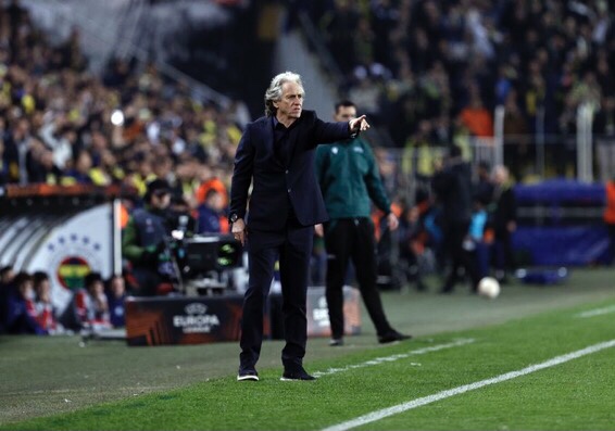 Jorge Jesus Sevilla maçını değerlendirdi;”bazen iyi oynasanız bile sonuç alamayabiliyorsunuz”