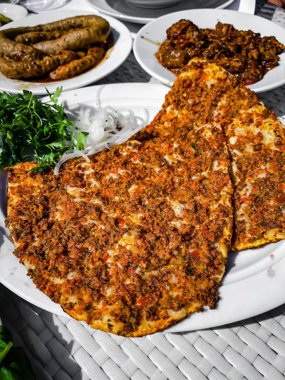 Bir Ortadoğu yemeği Lahmacun.Et fiyatları lahmacunuda uçurdu