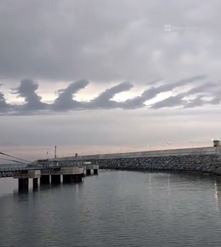 Çok nadir görülen Fenomen”Kelvin–Helmholtz” bulatları İstanbul semalarında oluştu