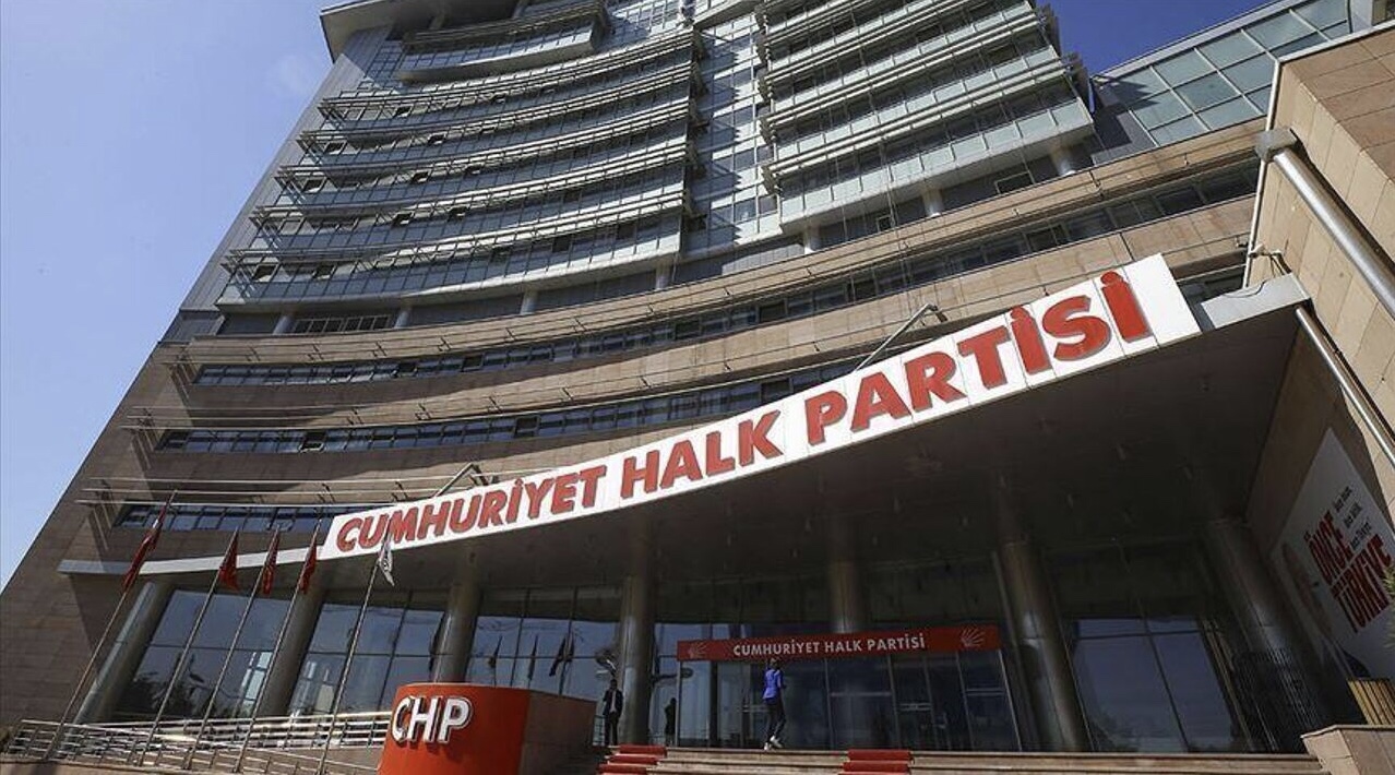 CHP İstanbul’a Silahlı Saldırı