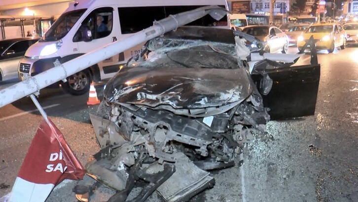 Zincirli kuyuda Makas atan sürücü trafiği savaş alnına çevirdi. 8 yaralı var