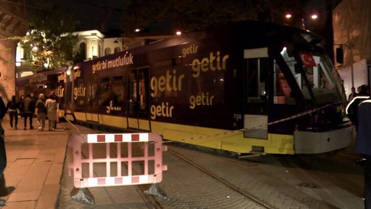 Gülhane’de Tramvay Raydan Çıktı – Seferler Kontrollü Şekilde Devam Ediyor