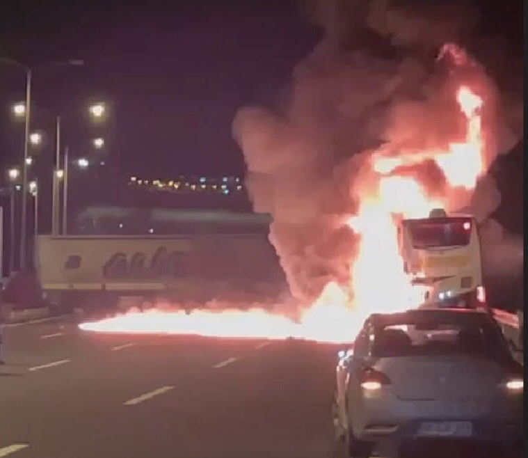 Ankara-Niğde Otoyolunda TIR’ın Çarptığı Otobüs Alev Alev Yandı: 5 Yaralı!