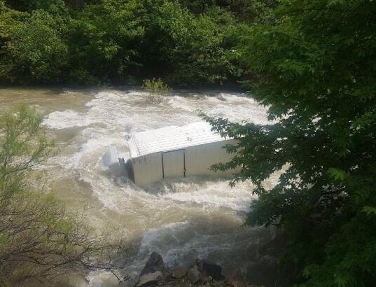 Çoruh Nehri’nde kaybolan kamyon şoförünün arama çalışmaları 10. gün: Umutsuz bekleyiş sürüyor