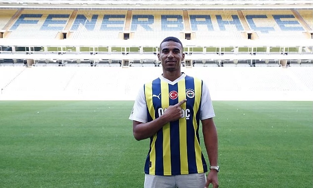 Fenerbahçe, Alexander Djiku’yu Transfer Ederek Yeni Stoperini Duyurdu