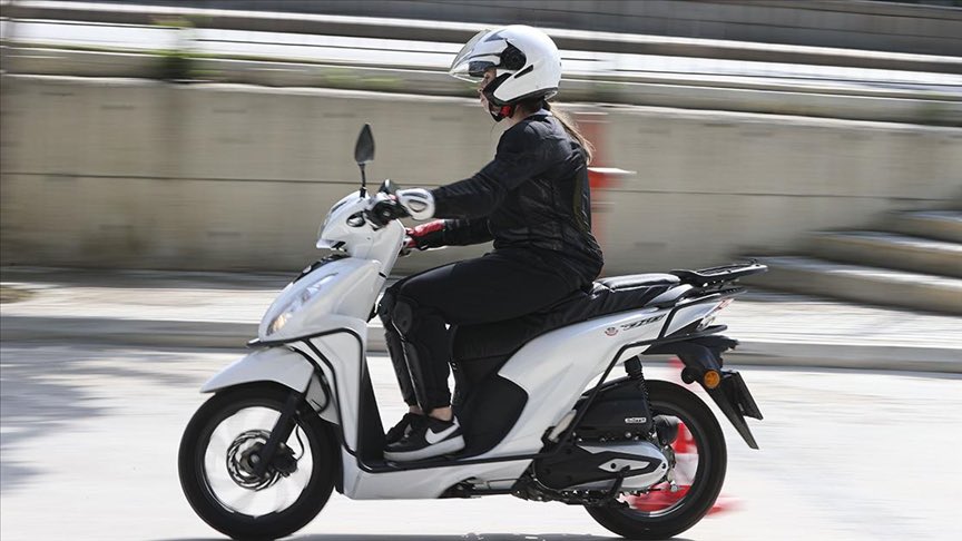 B Sınıfı Sürücü Belgesine Sahip Olanlar Artık 125 cc’ye Kadar Motosiklet Kullanabilecek