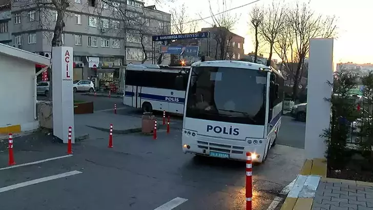 İstanbul Adliyesi Önündeki Terör Saldırısında 95 Şüpheli Adliyeye Sevk Edildi