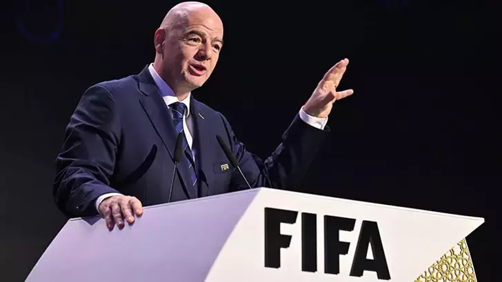 FIFA Başkanı Infantino’dan Trabzonspor-Fenerbahçe Maçındaki Şiddet Olaylarına Sert Tepki