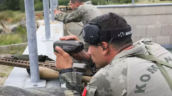 Türk Askeri Avrupa’nın En İyi Keskin Nişancısı Seçildi