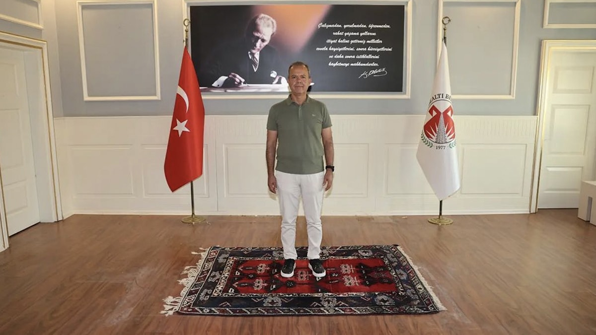 CHP’li Başkanın Makam Odası Haczedildi