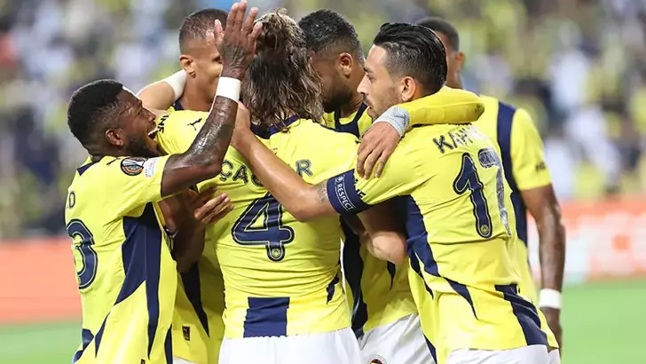 Fenerbahçe, Avrupa Arena’sında İlk Zaferini Aldı: Union Saint-Gilloise’yi 2-1 Geçti!