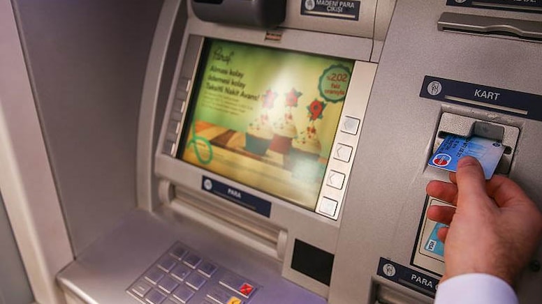 ATM’lerde Küçük Banknotlara Veda: 2025’te Sadece 200 TL Verilecek!