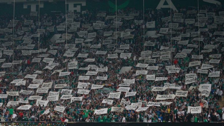 Bursaspor Taraftarından Kadın Cinayetlerine Karşı Güçlü Mesaj!