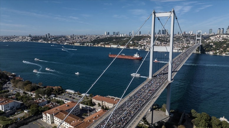 İstanbul da Trafik Kaosu: Kapatılan Yollar ve Alternatif Güzergahlar!