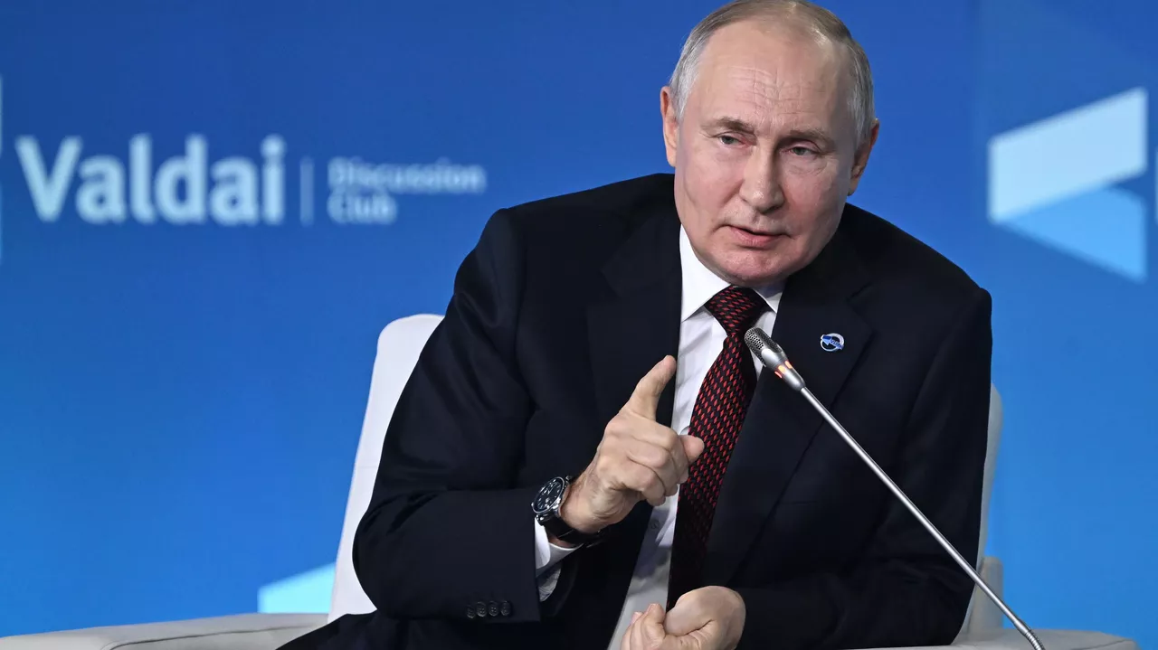 Putin: Yeni Bir Dünya Düzeni Oluşuyor