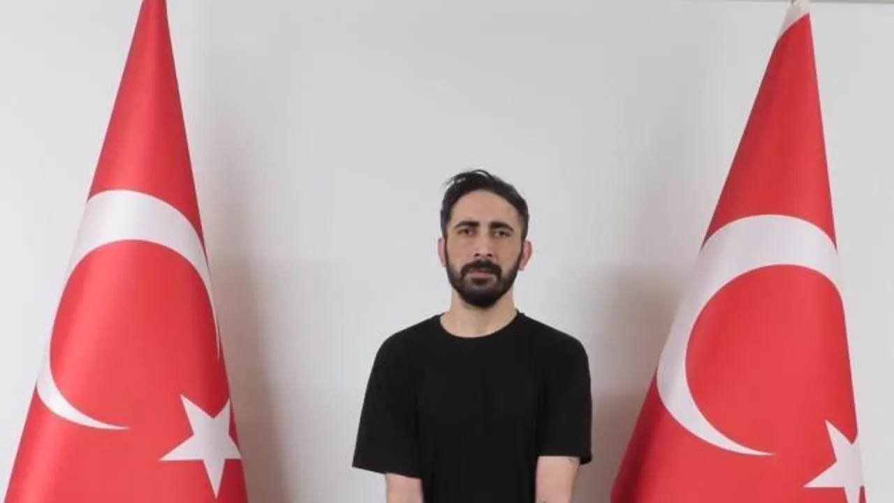 MİT, Terörist Kadir Çelik’i Orta Doğu’da Yakaladı