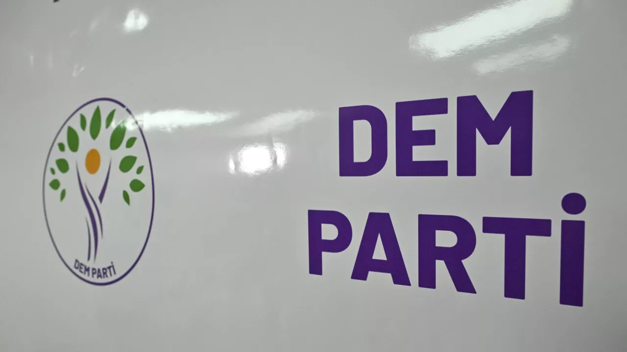 Adalet Bakanlığı, DEM Parti’nin İmralı Görüşmesine Onay Verdi