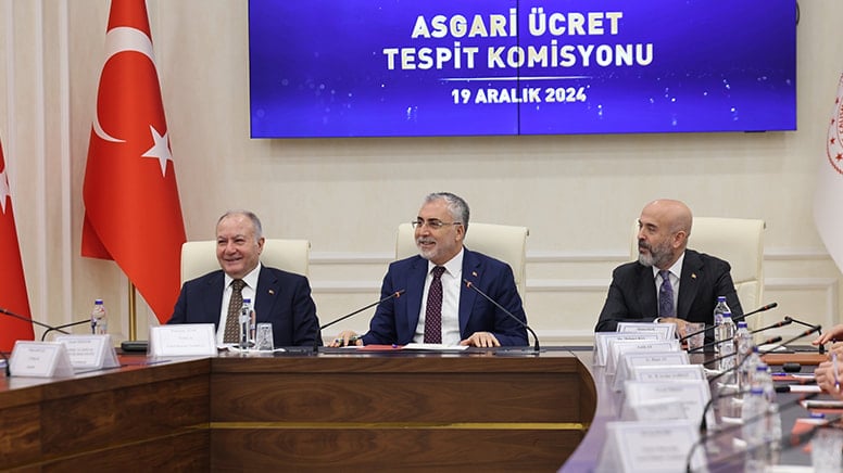 2025 Asgari Ücret Açıklandı: Net 22.104 TL!