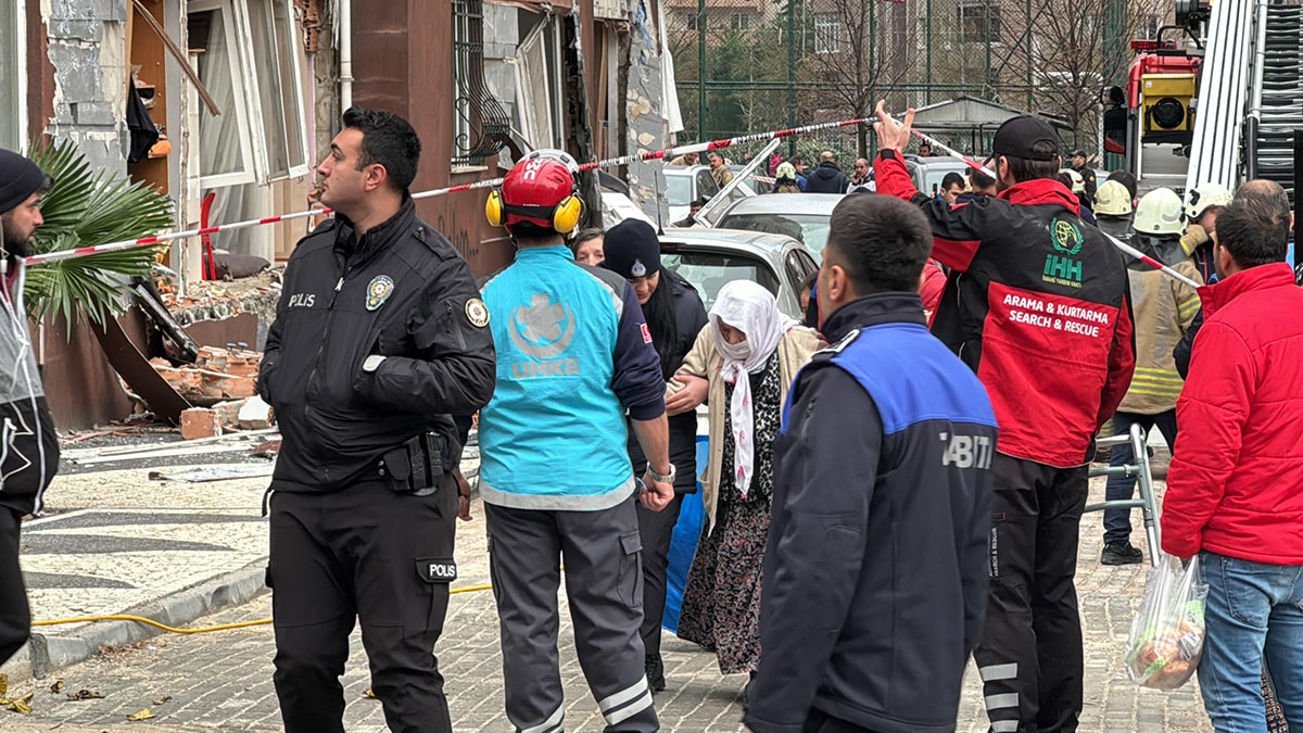 İstanbul Beylikdüzü’nde Doğal Gaz Patlaması: 1 Kişi Hayatını Kaybetti, 3 Yaralı