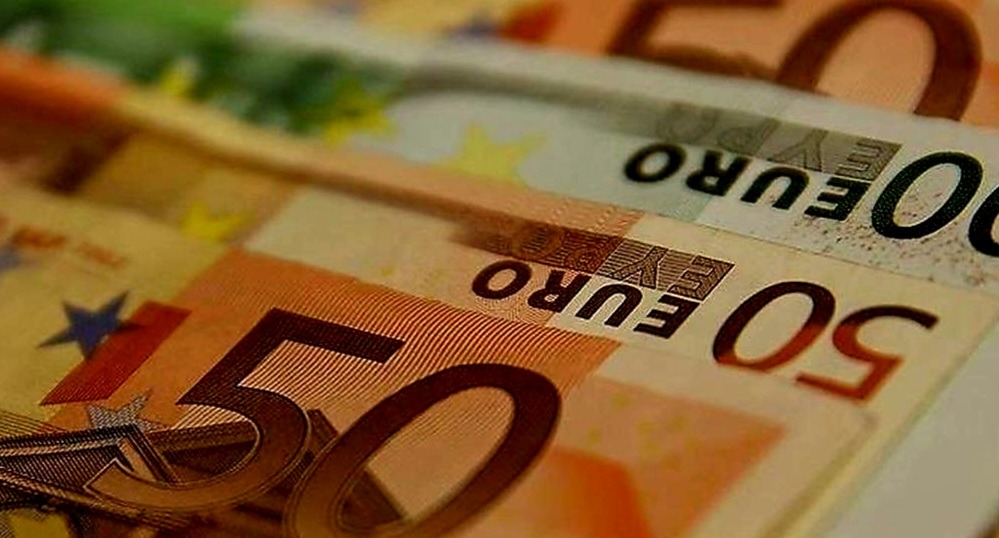 Euro Fırtınası: 40 TL Eşiği Aşıldı, Yeni Rekor Geldi!